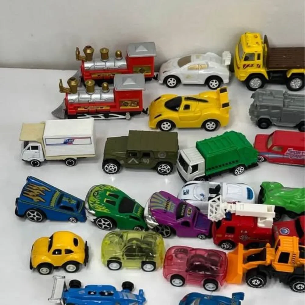 40 Unbranded Plastic Cars Lot Construction Train Race Car Military Truck Van